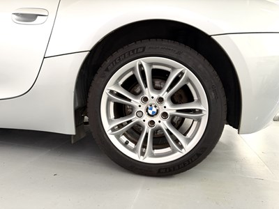 Lot 2003 BMW Z4 3.0