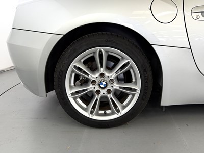Lot 2003 BMW Z4 3.0
