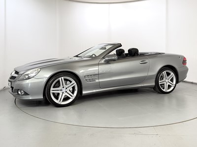 Lot 2009 Mercedes-Benz SL350