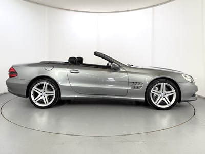 Lot 2009 Mercedes-Benz SL350