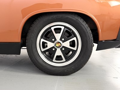 Lot 1976 Porsche 914