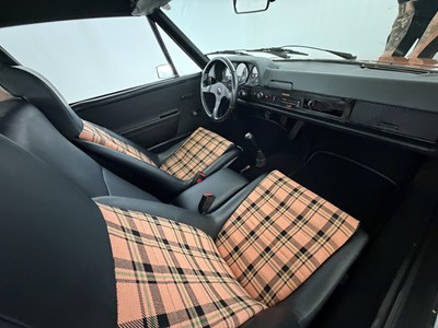 Lot 1976 Porsche 914