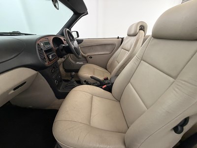 Lot 1997 Saab 900 Cabriolet