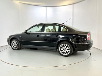 Lot 57 - 2002 Volkswagen Passat W8