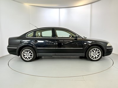 Lot 57 - 2002 Volkswagen Passat W8