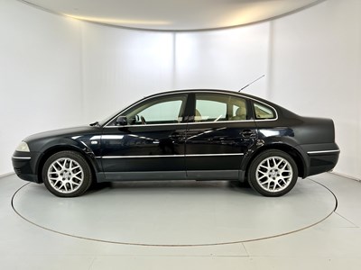 Lot 57 - 2002 Volkswagen Passat W8