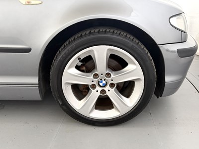 Lot 215 - 2004 BMW 318i - NO RESERVE