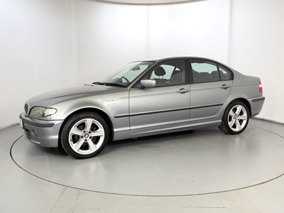 Lot 215 - 2004 BMW 318i - NO RESERVE