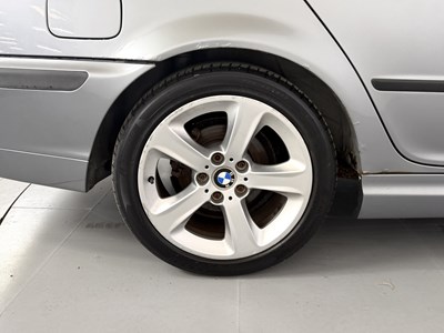 Lot 215 - 2004 BMW 318i - NO RESERVE