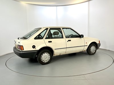 Lot 141 - 1990 Ford Escort 1.3 L