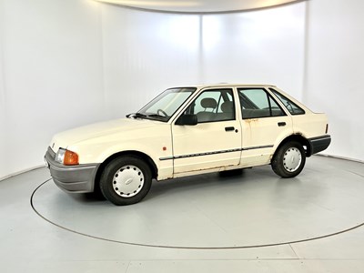 Lot 141 - 1990 Ford Escort 1.3 L