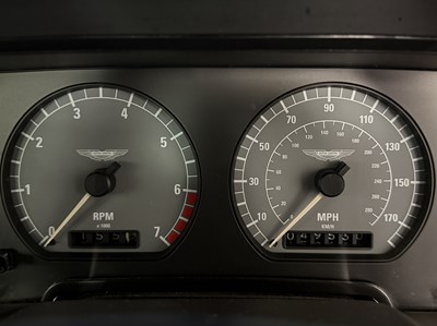 Lot 22 - 1995 Aston Martin DB7