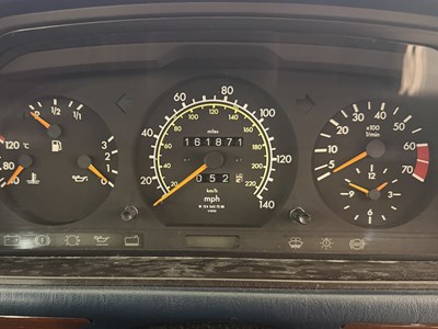 Lot 139 - 1992 Mercedes-Benz 230TE