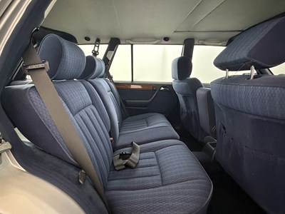 Lot 139 - 1992 Mercedes-Benz 230TE