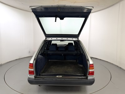 Lot 139 - 1992 Mercedes-Benz 230TE