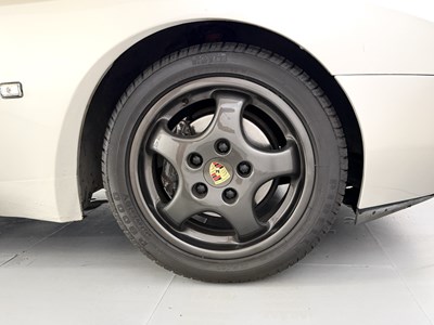 Lot 71 - 1988 Porsche 944 Turbo