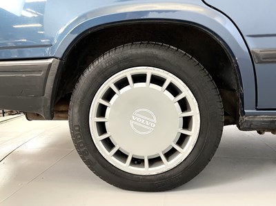 Lot 41 - 1992 Volvo 940 Turbo Wentworth