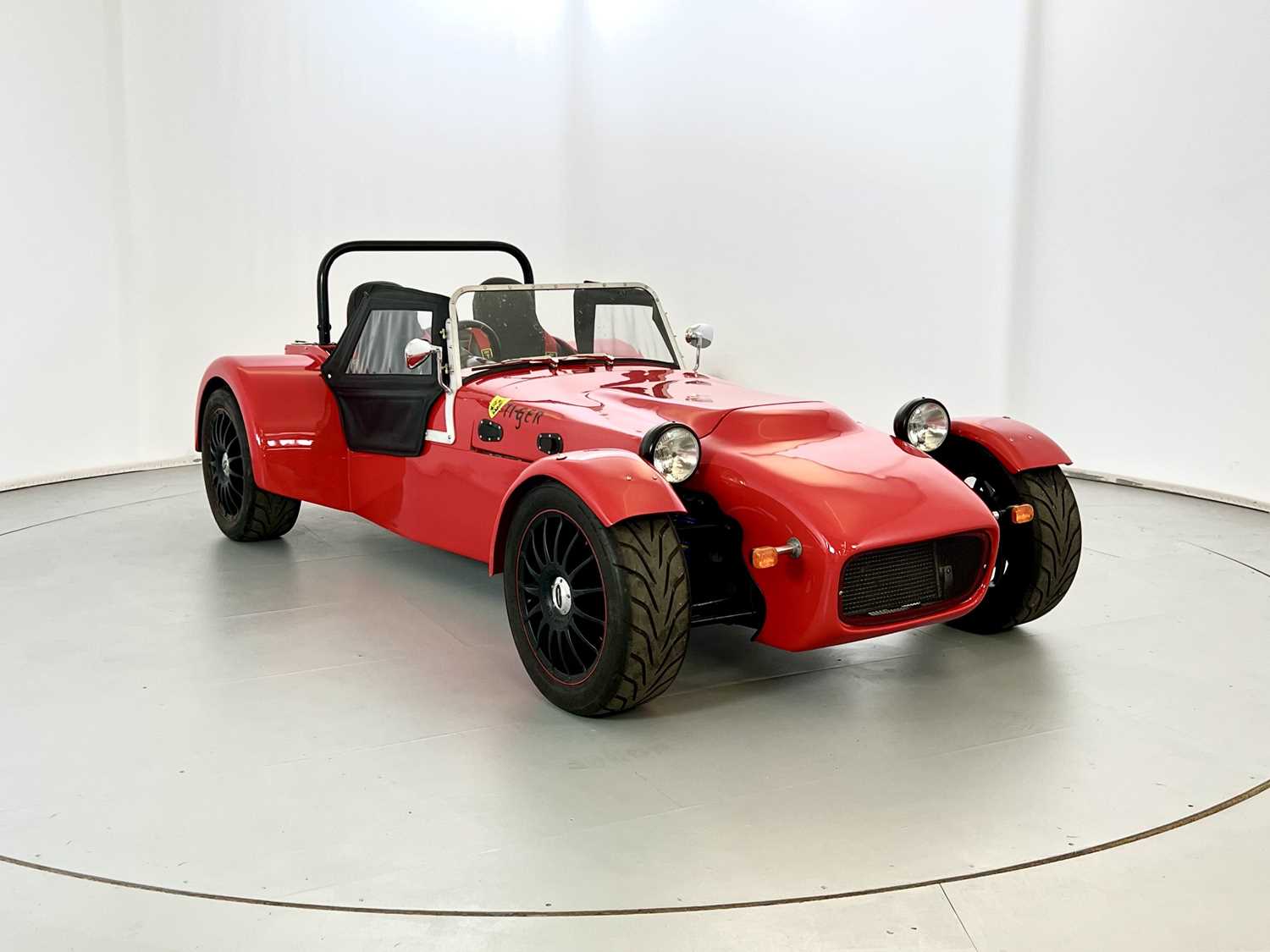 Lot 22 - 2021 Tiger Avon