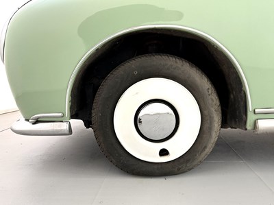 Lot 6 - 1991 Nissan Figaro
