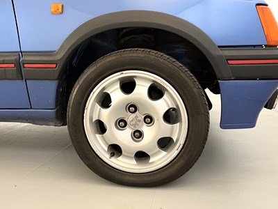 Lot 43 - 1990 Peugeot 205 GTI