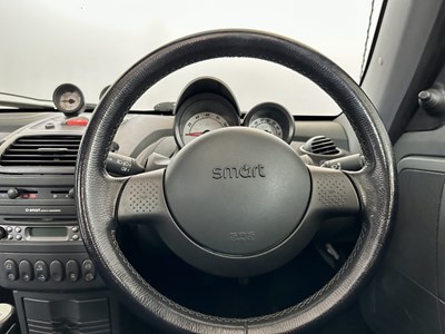 Lot 32 - 2005 Smart Roadster