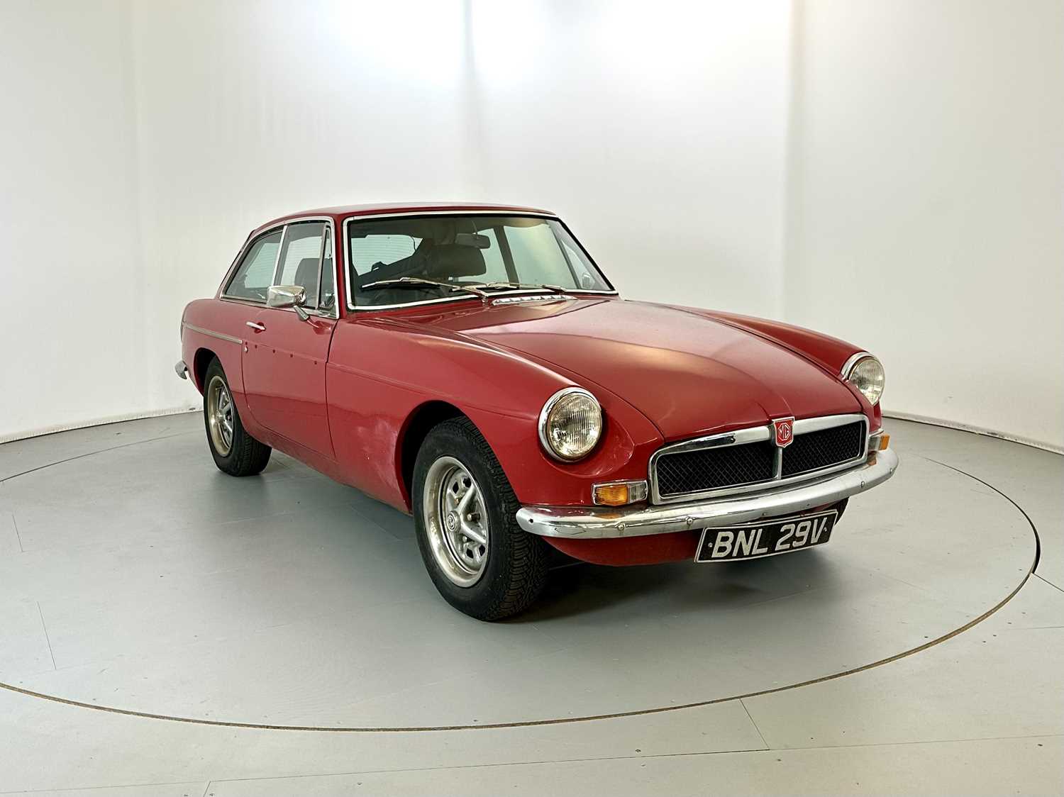 Lot 2 - MG BGT