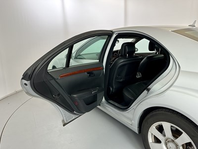 Lot 105 - 2007 Mercedes-Benz S320