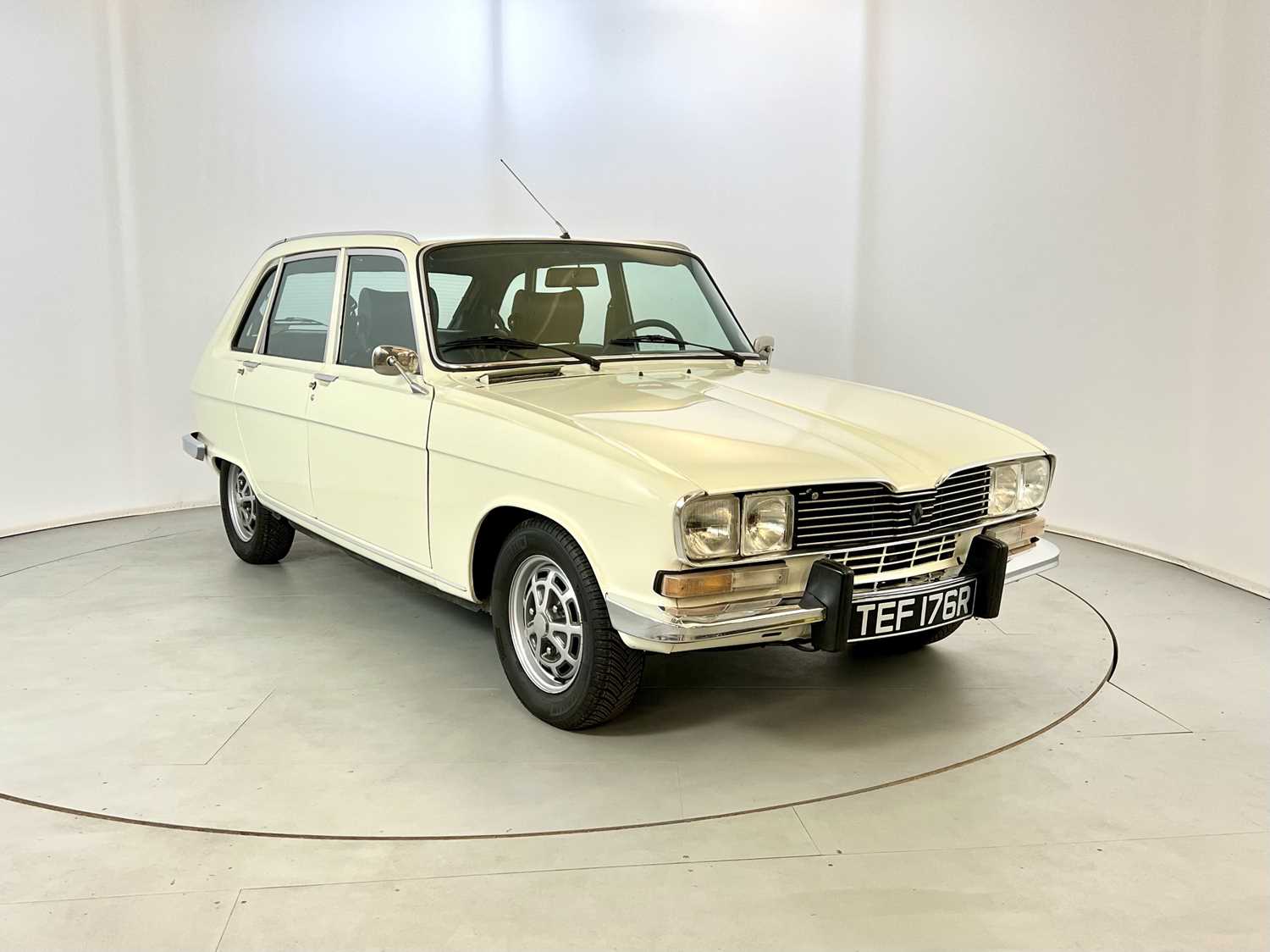 Lot 48 - 1976 Renault 16 TX