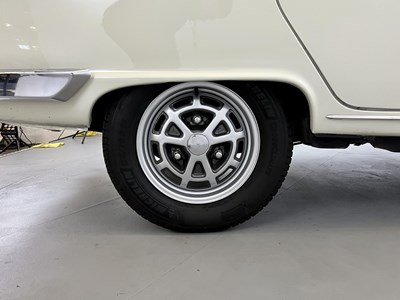 Lot 48 - 1976 Renault 16 TX