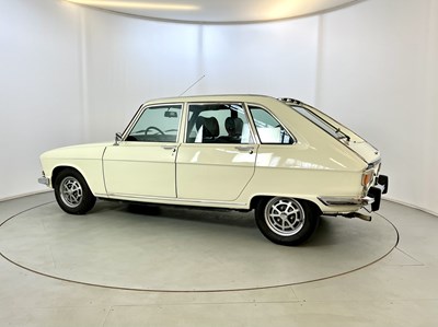 Lot 48 - 1976 Renault 16 TX