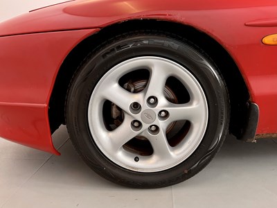 Lot 5 - 1994 Ford Probe
