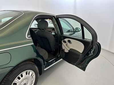 Lot 24 - 2004 Rover 75
