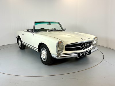Lot 100 - 1965 Mercedes-Benz 230SL