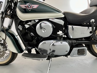 Lot 65 - 1998 Kawasaki V Classic