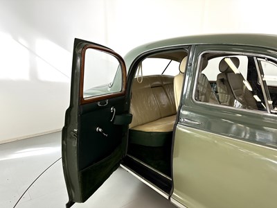 Lot 80 - 1959 Rover P4 100