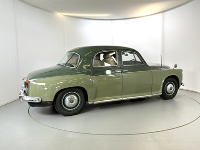 Lot 80 - 1959 Rover P4 100