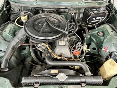 Lot 77 - 1977 Mercedes-Benz 250