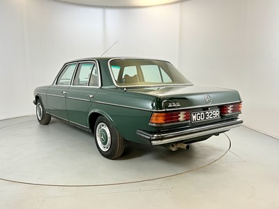 Lot 77 - 1977 Mercedes-Benz 250