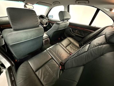 Lot 5 - 1998 BMW 528i