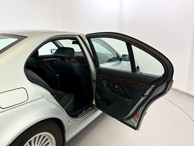 Lot 5 - 1998 BMW 528i