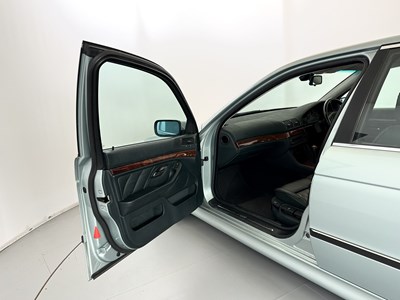 Lot 5 - 1998 BMW 528i
