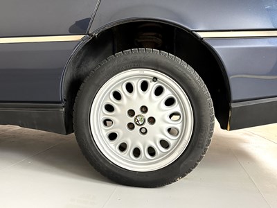 Lot 45 - 1996 Alfa Romeo 164 V6