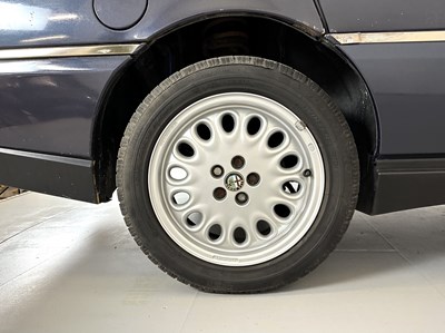 Lot 45 - 1996 Alfa Romeo 164 V6