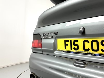 Lot 60 - 1992 Ford Escort RS Cosworth