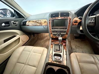 Lot 9 - 2007 Jaguar XK