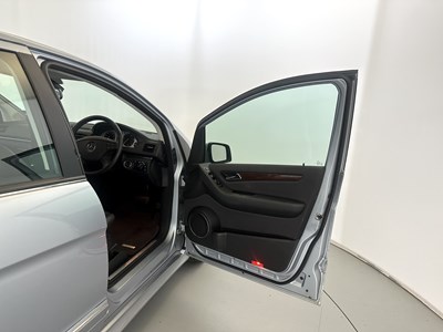 Lot 127 - 2010 Mercedes-Benz B180