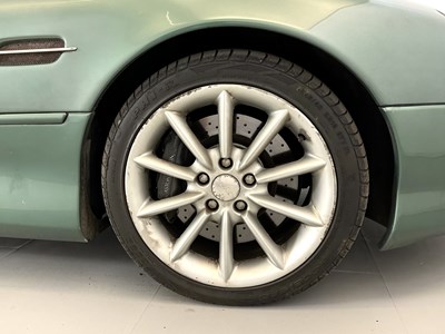 Lot 8 - 2000 Aston Martin DB7