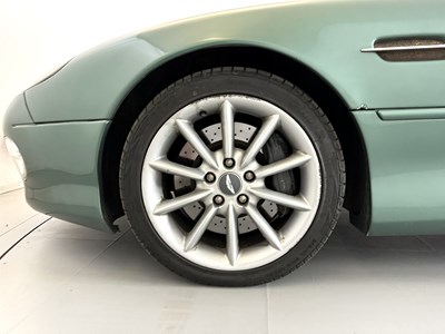 Lot 8 - 2000 Aston Martin DB7