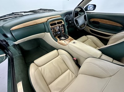 Lot 8 - 2000 Aston Martin DB7