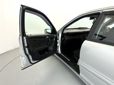 Lot 93 - 2005 Mercedes-Benz C220 - NO RESERVE